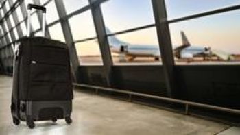 Retards, pertes, dommages sur vos bagages lors d’un voyage en avion : à quoi avez-vous droit ?