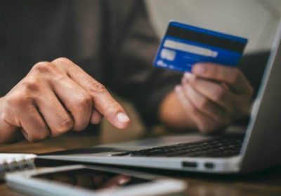 Transmettre ses informations de carte bancaire vaut-il consentement de paiement ?